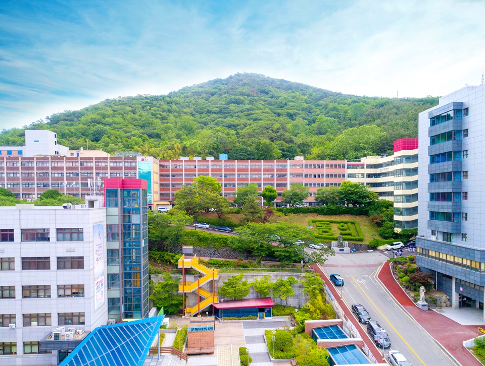 [2025 수시특집/동의과학대학교] 청년, 부산의 중심 동의에서 비상(飛上)하다